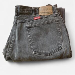 Wrangler Men's Faded Black Classic Straight Jeans